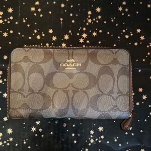 Coach Brown Zip Wallet